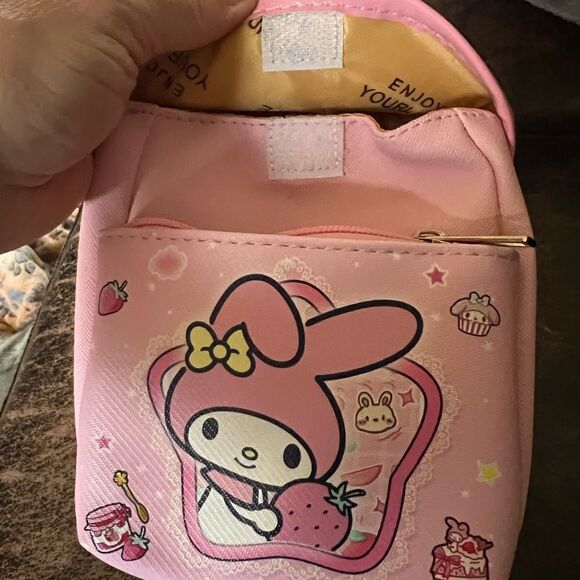 My Melody Mini Crossbody Bag W/ Mini Spiral Notebook - Picture 6 of 9